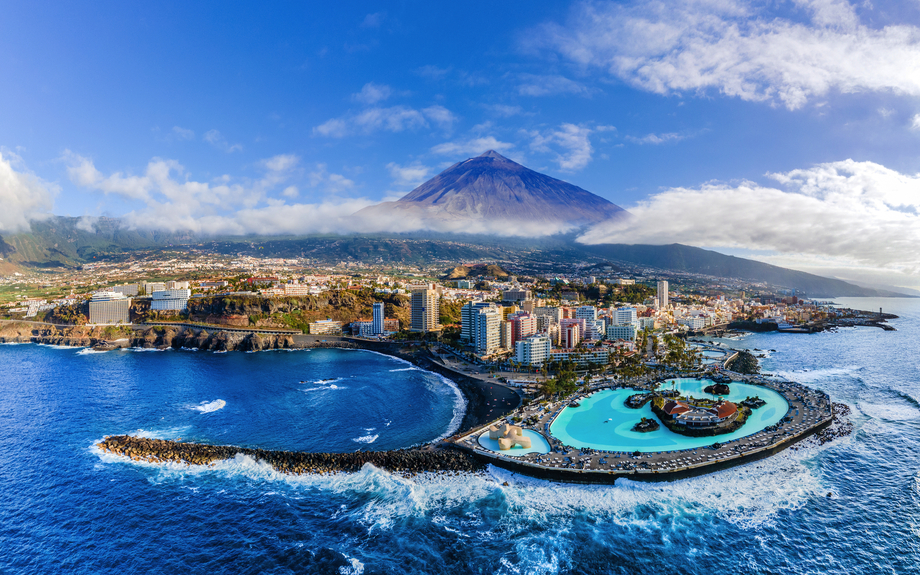 Puerto de la Cruz vor dem Teide