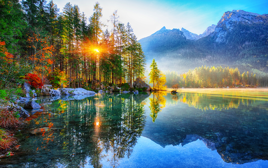 Fantastischer Herbstsonnenuntergang am Hintersee