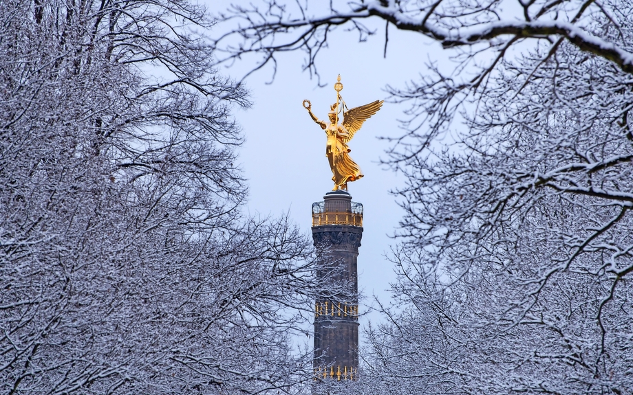 Siegessäule Berlin im Winterkleid