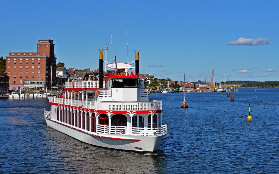 Ausflugsdampfer in Kappeln Schlei