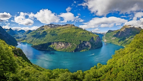 Luftbild von Geiranger Fjord