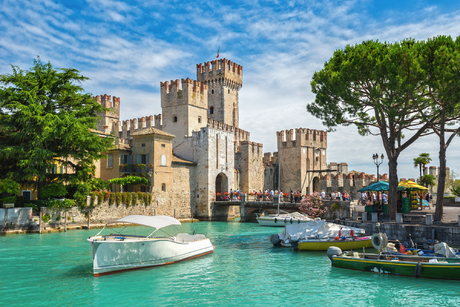 Burg Rocca Scaligera in Sirmione am Gardasee, Italien