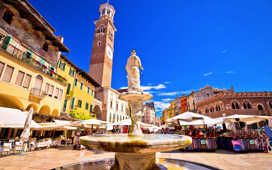 Piazza delle Erbe in Verona