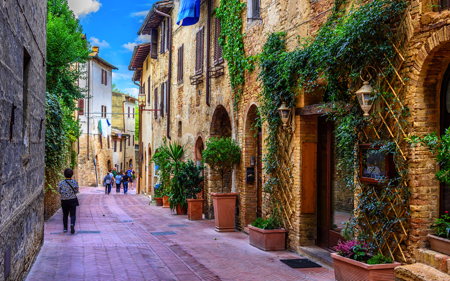 San Gimignano - eine typisch toskanische Stadt in Italien