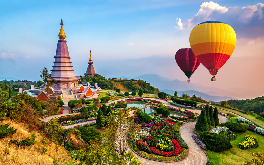 Heißluftballonflug über dem Nationalpark Doi Inthanon