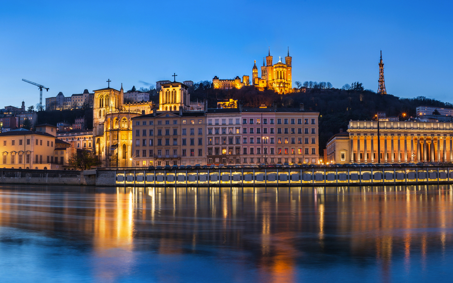 Lyon bei Nacht