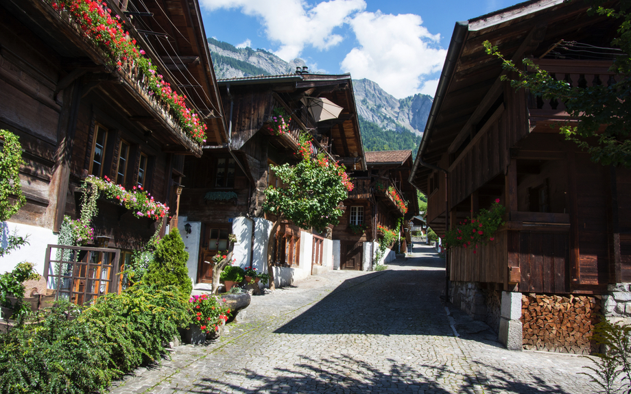 alter Dorfteil in Brienz im Berner Oberland