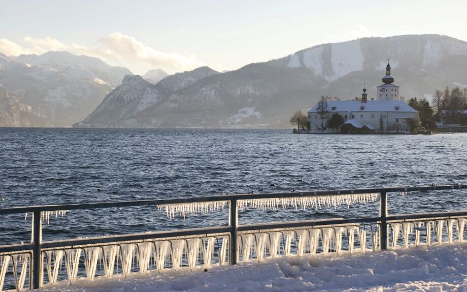 Schloss Orth am Traunsee im Winter