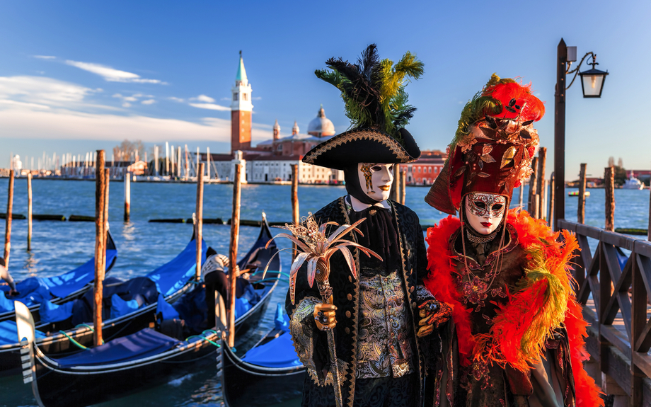 bunte Karnevalsmasken in Venedig