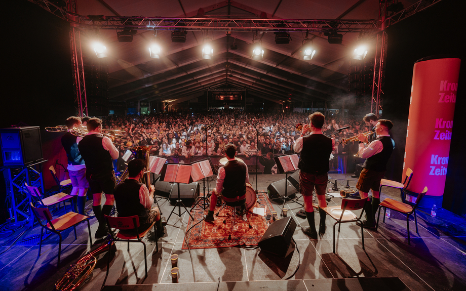 Main Stage Kaiser Musikanten