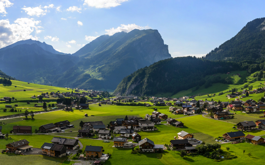 Dorf Schoppernau im Bregenzer Wald