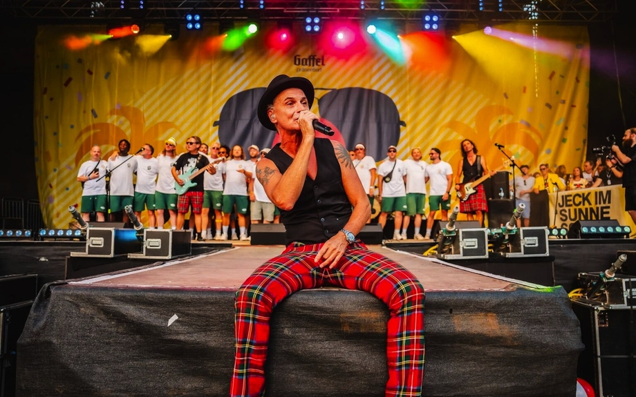 Peter Brings bei Jeck im Sunnesching