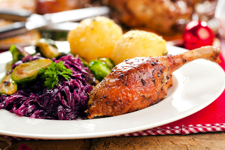 Weihnachtsente mit Knödel