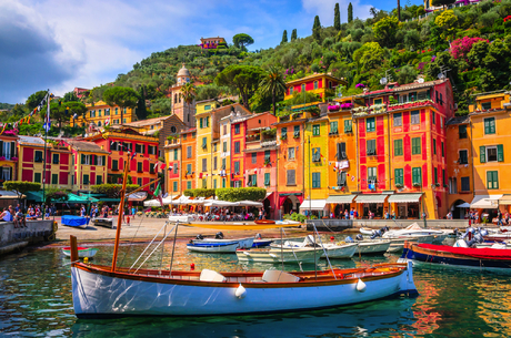 Bucht mit bunten Häusern in Portofino