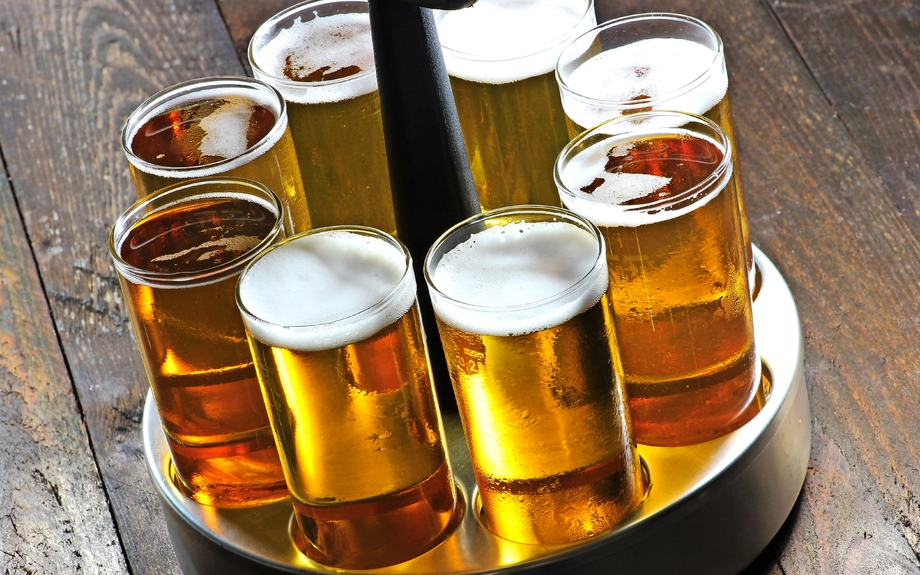 Kölschkranz auf Holztisch