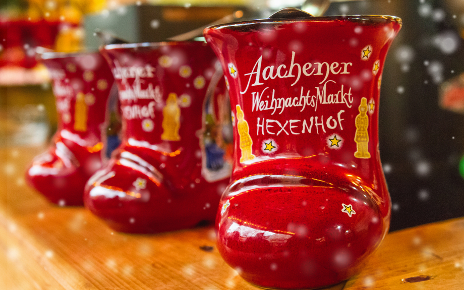 Feuerzangenbowle auf dem Aachener Weihnachtsmarkt