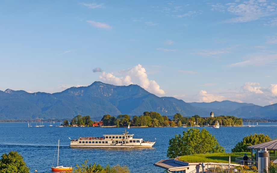 Chiemsee mit Fraueninsel