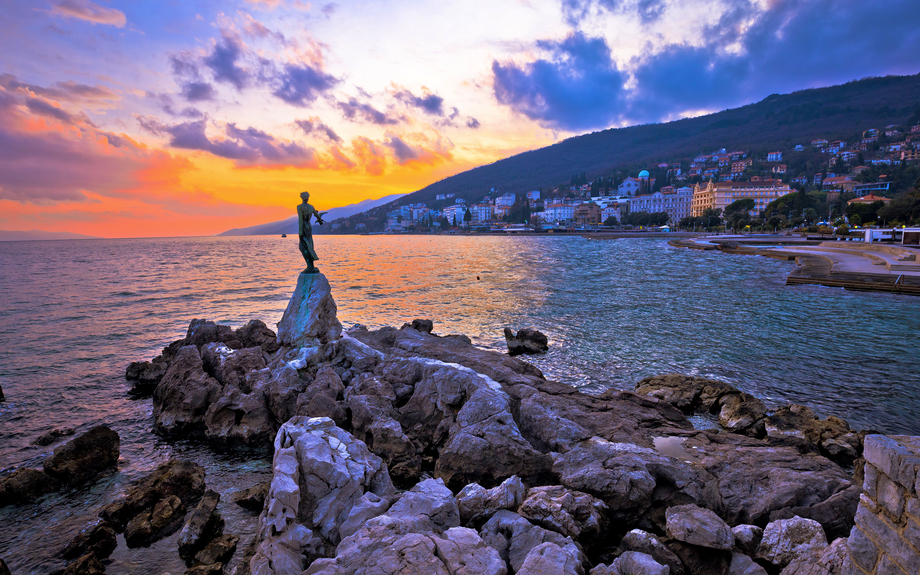 Opatija, Ufergegend im Sonnenuntergang