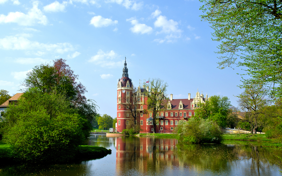 Schloss im Fürst-Pückler-Park in Bad Muskau