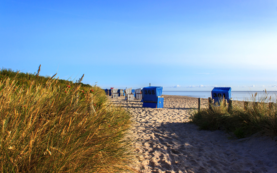 Strandkörbe an der Ostsee