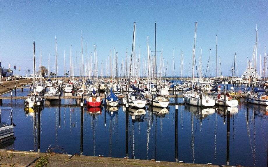 Segelboote im Hafen - Damp