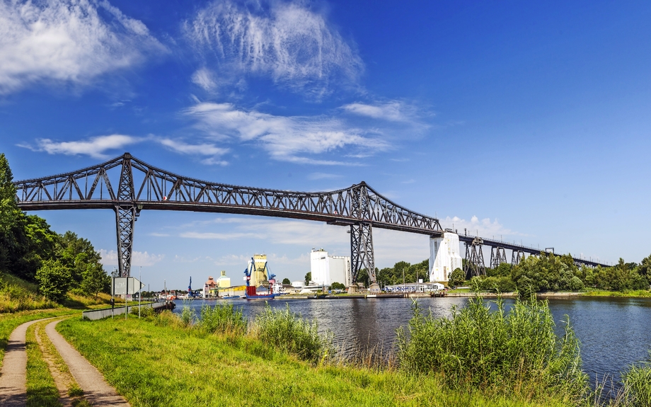 Historische Eisenbahnhochbrücke bei Rendsburg